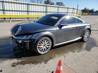 2016 Audi TTS TRUC1AFV8G1021529