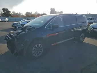 2025 Chrysler Pacifica Hybrid 2C4RC1S7XSR538406