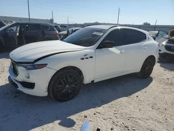 2022 Maserati Levante ZN661XUA1NX406658