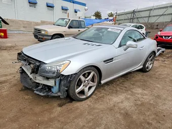 2016 Mercedes-Benz SLK-Class WDDPK3JA8GF121633