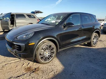2017 Porsche Cayenne WP1AB2A29HLA50527