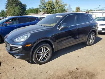 2017 Porsche Cayenne WP1AA2A29HKA89580