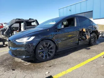 2022 Tesla Model X 7SAXCBE5XNF334182