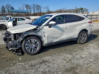 2022 Toyota Venza JTEAAAAH9NJ117214