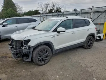 2022 Volkswagen Taos SE IQ 3VVLX7B21NM087381