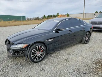 2016 Jaguar XF SAJBE4BV7GCY13100