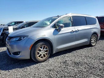 2020 Chrysler Pacifica 2C4RC1BG7LR276684