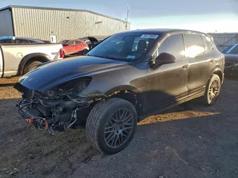 2017 Porsche Cayenne WP1AA2A26HKA86068