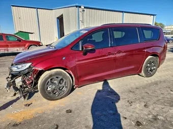 2023 Chrysler Pacifica Hybrid 2C4RC1L78PR527586