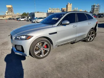 2017 Jaguar F-PACE SADCM2BV7HA059157