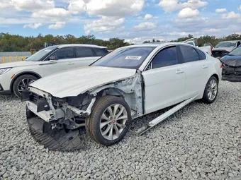 2018 Jaguar XF SAJBD4FX3JCY55561