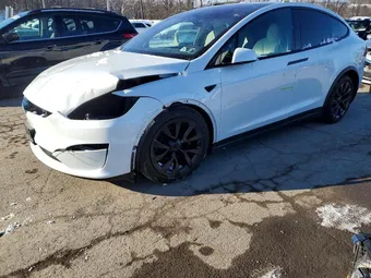 2023 Tesla Model X 7SAXCBE56PF386119