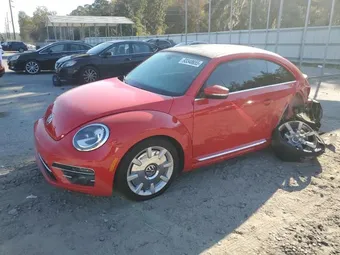 2019 Volkswagen Beetle 3VWJD7AT6KM706610