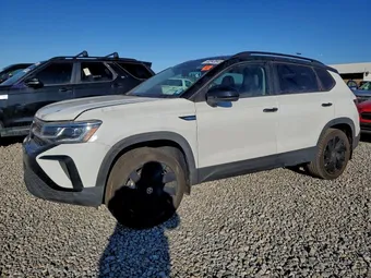 2024 Volkswagen Taos SE 3VVLX7B25RM117665