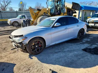 2020 Alfa Romeo ZARFAMAN7L7626459