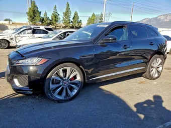 2019 Jaguar F-PACE SADCM2FV4KA392126