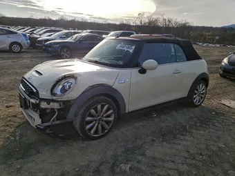 2017 Mini Convertible WMWWG9C37H3C82227