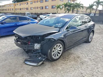 2017 Tesla Model X 5YJXCBE23HF030912