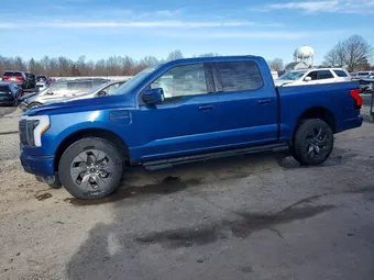 2022 Ford F150 Light 1FT6W1EV9NWG13712