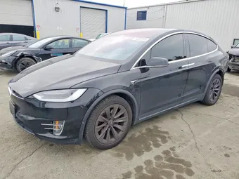 2019 Tesla Model X 5YJXCAE20KF182860