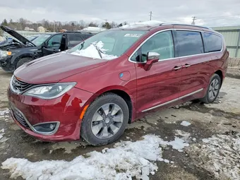 2018 Chrysler Pacifica Hybrid 2C4RC1N79JR105377