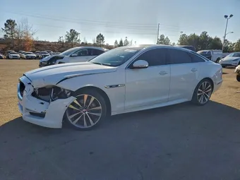 2019 Jaguar XJ-Series SAJWA1C72K8W21171