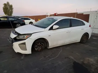 2019 Hyundai Ioniq Hybrid KMHC65LC1KU140161
