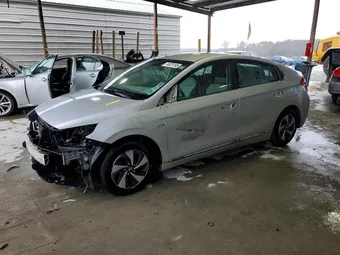 2017 Hyundai Ioniq Hybrid KMHC75LC3HU052220