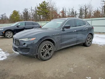 2017 Maserati Levante ZN661XUSXHX221831
