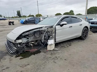 2018 Porsche Panamera WP0AB2A71JL132996