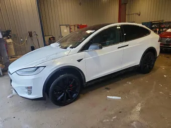 2020 Tesla Model X 5YJXCBE4XLF262031