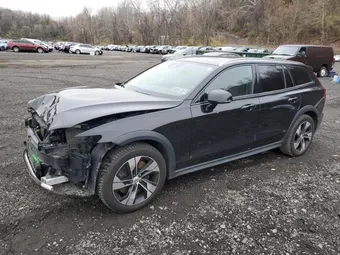2020 Volvo V60 YV4102WK9L1045717