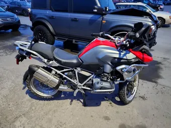 2016 BMW R-Series WB10A1101GZ189780