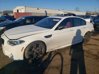 2015 BMW M5 WBSFV9C56FD595292