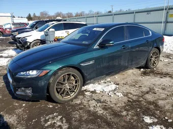2016 Jaguar XF SAJBK4BV3GCY16178