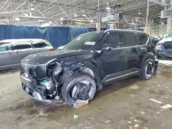2025 Kia EV9 5XYAFFS53SG003678