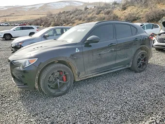 2018 Alfa Romeo Stelvio ZASFAKEV5J7C29393