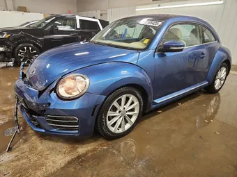 2018 Volkswagen Beetle 3VWJD7AT7JM712561