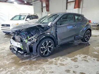 2018 Toyota C-HR NMTKHMBX6JR019569
