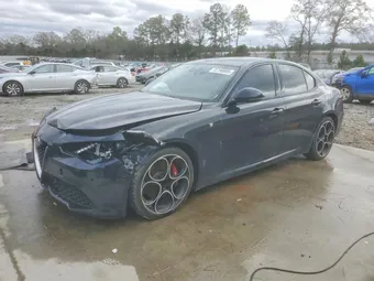 2022 Alfa Romeo ZARFAMBN9N7660730