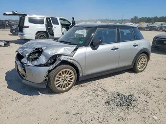 2025 Mini 5-Door WMW53GD06S2X52418