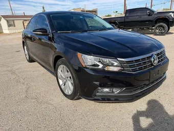2018 Volkswagen Passat 1VWBA7A33JC005519