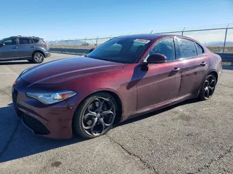 2018 Alfa Romeo ZARFAECN4J7591735