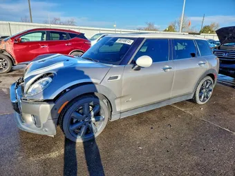 2018 Mini Clubman WMWLU1C51J2F29381