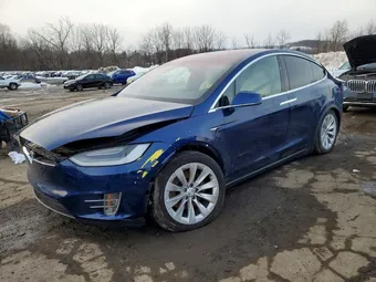 2020 Tesla Model X 5YJXCBE27LF301351
