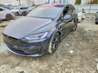 2024 Tesla Model X 7SAXCDE50RF444384