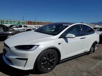 2025 Tesla Model X 7SAXCBE58SF471844