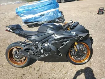 2021 Suzuki GSXR1000 JS1DM11H3M7100469