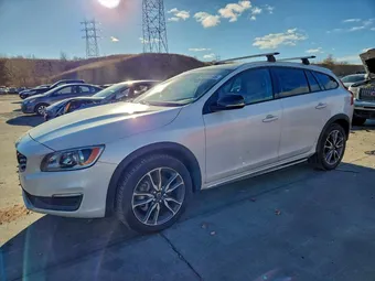 2015 Volvo V60 YV4612HK5F1000942