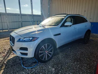 2019 Jaguar F-PACE SADCK2GX4KA359360